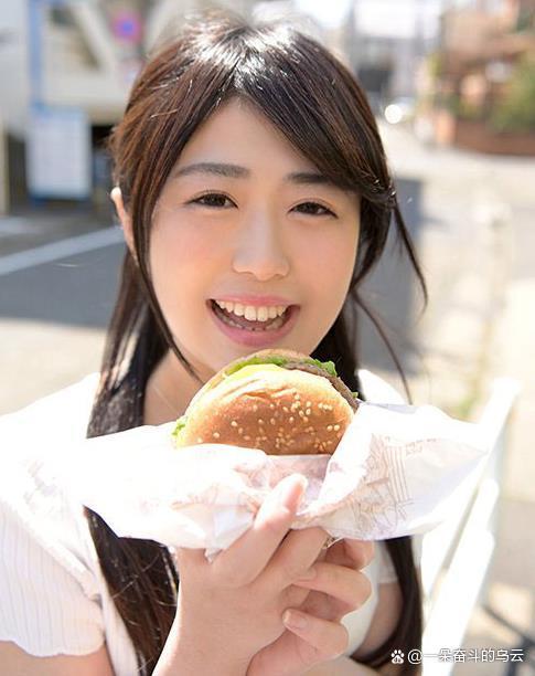 最新heyzo0799朝勃神马,小巷深处的独特风情揭秘