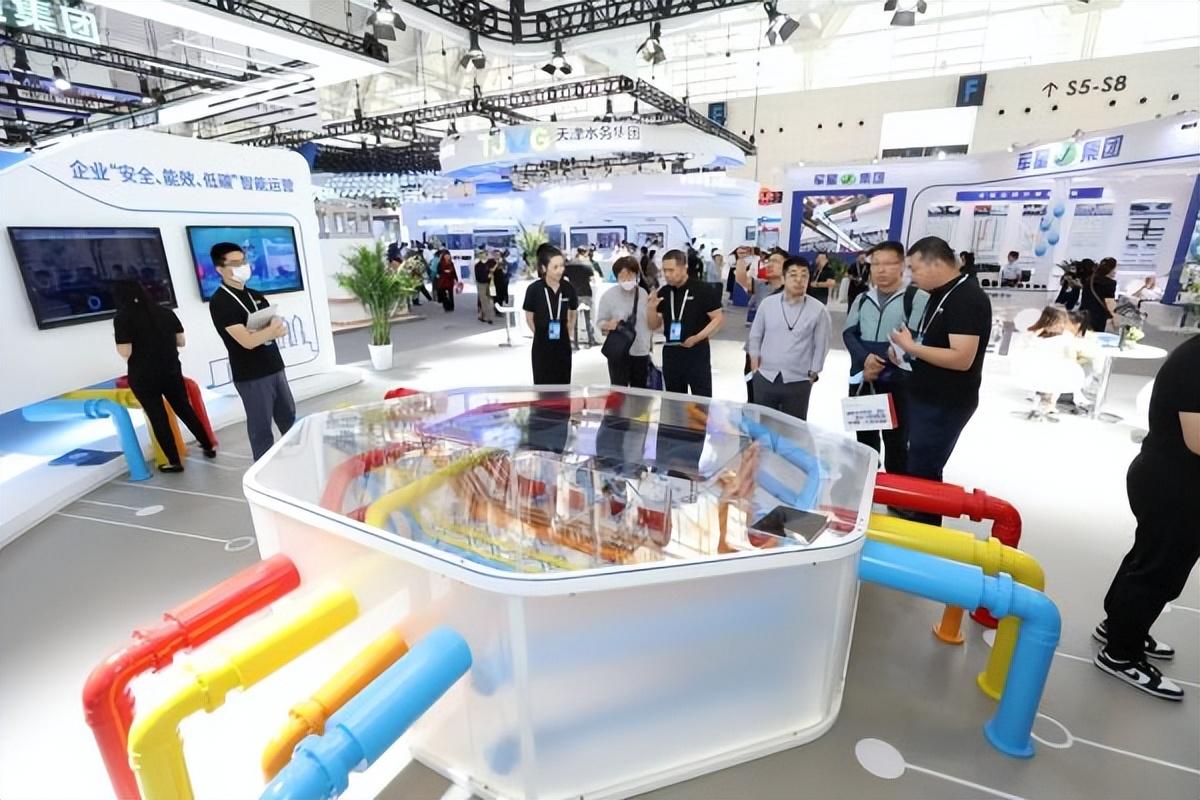 新奥天天免费资料大全,数据整合决策_明亮版37.113