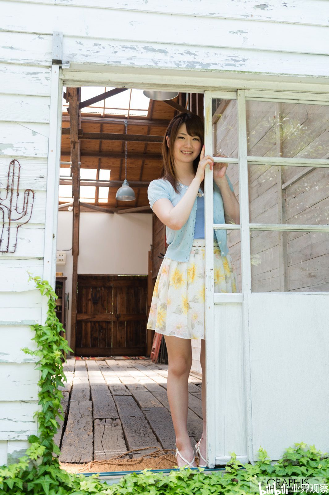 西川里音最新作品迅雷，友情的温馨日常首度曝光