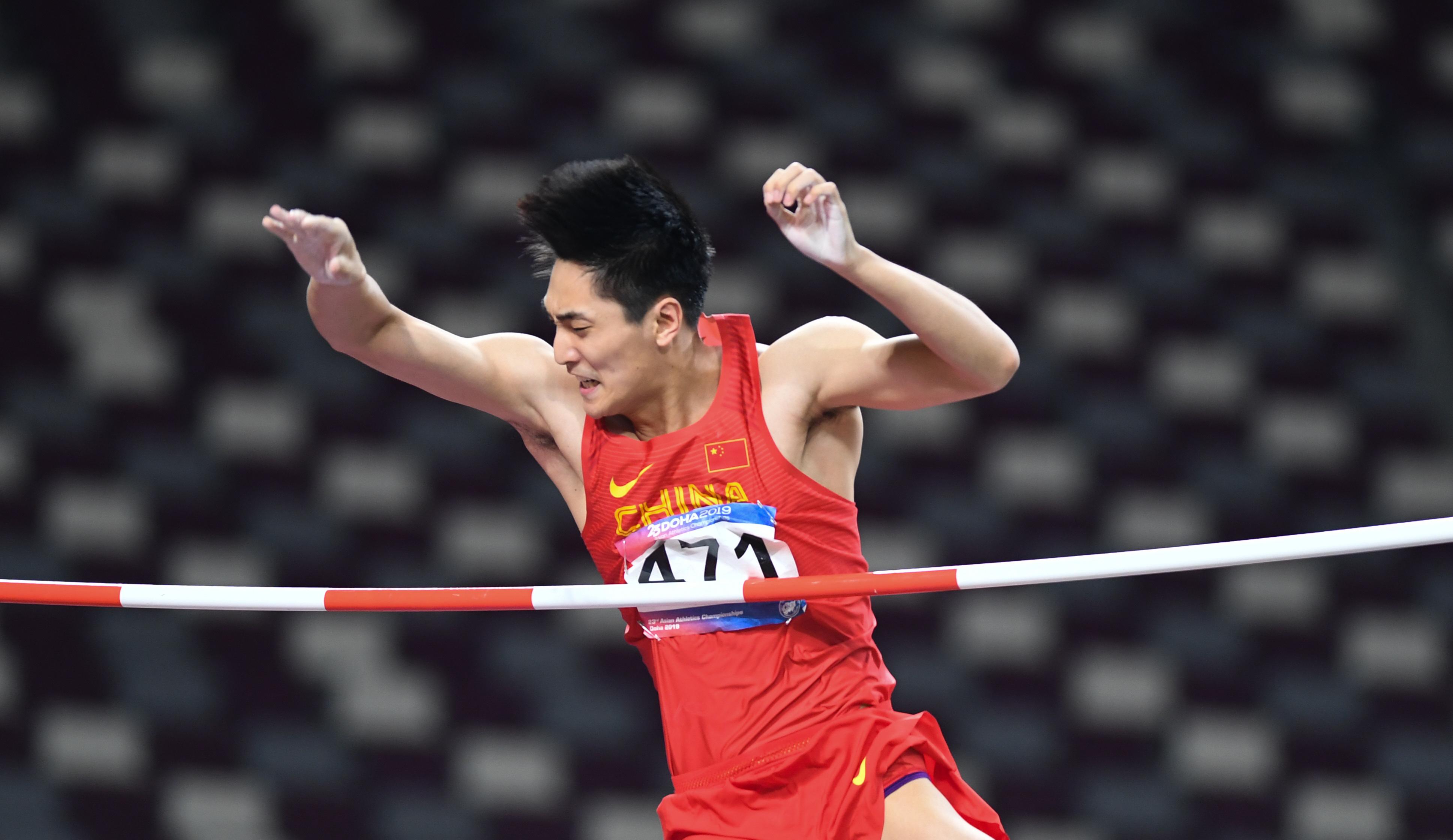 张伟近期照片,张伟近期照片,观察与解读